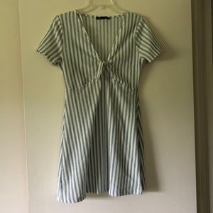 Zara striped short sleeves dress medium